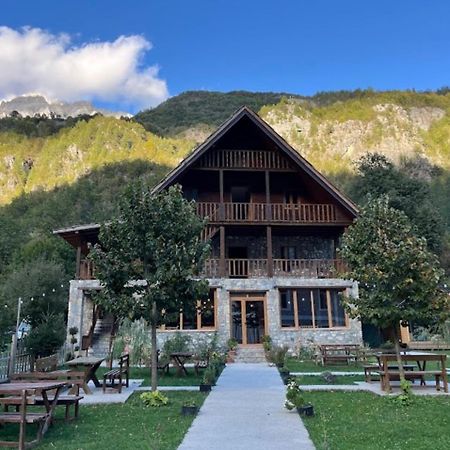 Alpinehouse Ξενοδοχείο Theth Εξωτερικό φωτογραφία