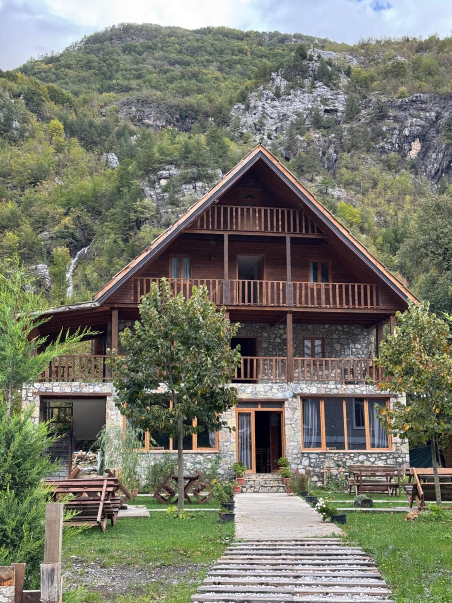Alpinehouse Ξενοδοχείο Theth Εξωτερικό φωτογραφία